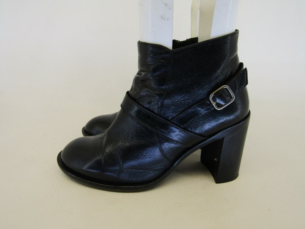 Topshop Womens Size 38 EUR Black Leather Zip Buckle Ankle Fashion Boots Booties